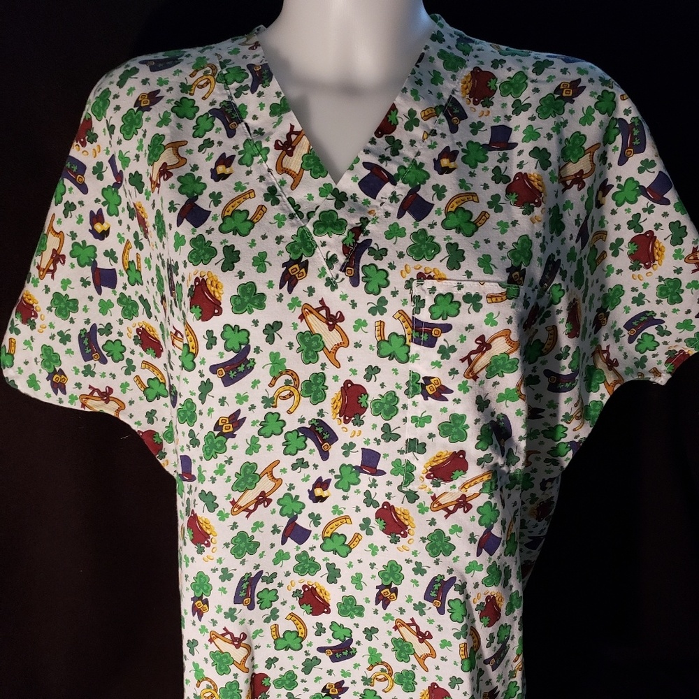 Scrub Top - Leprechaun